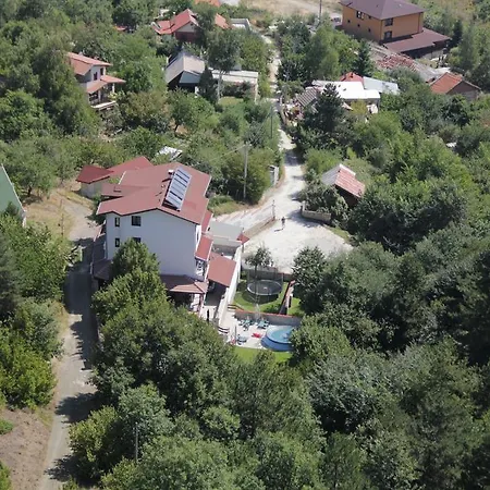 Hotell Family Diana Lyaskovo (Plovdiv)