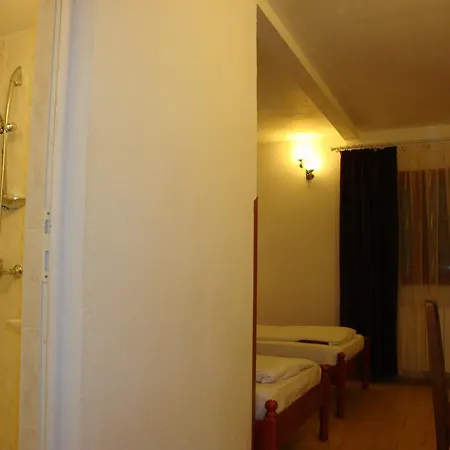 Hotell Family Diana Lyaskovo (Plovdiv)