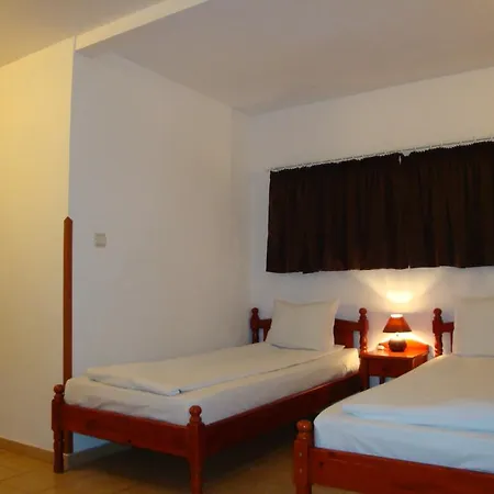 Hotell Family Diana 3*