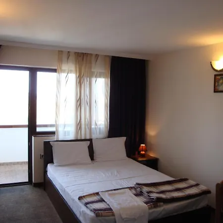 Hotell Family Diana Lyaskovo (Plovdiv)